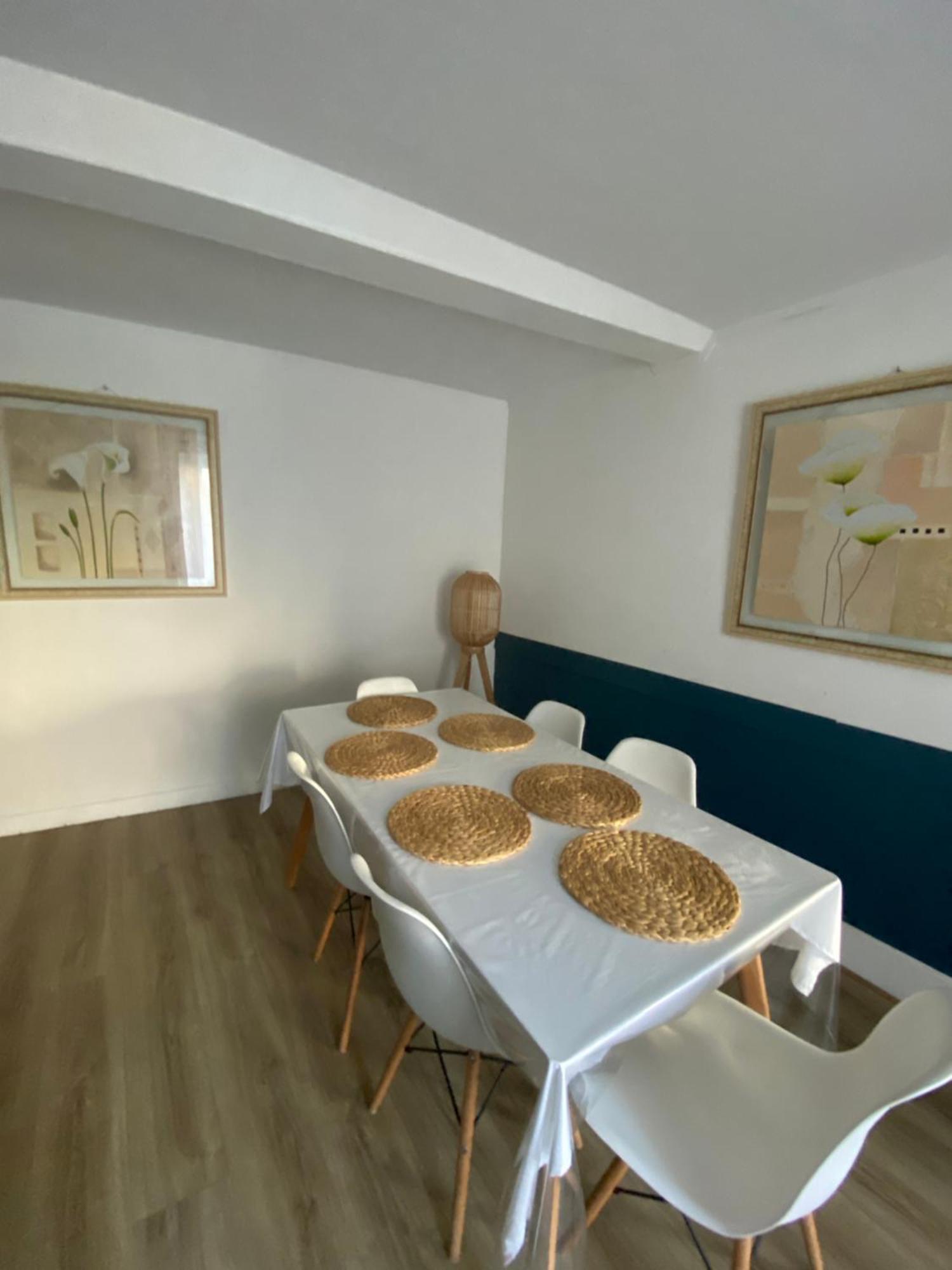 Holiday home Authentique Maison De Pecheur A Port-en-bessin *